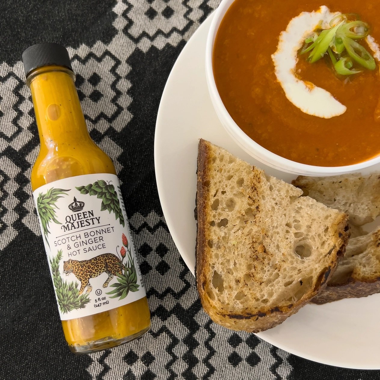 Queen Majesty Hot Sauce Queen Majesty Hot Sauce